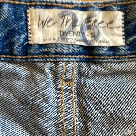 Free People We The Free button-fly Jean shorts - Picture 3 of 4